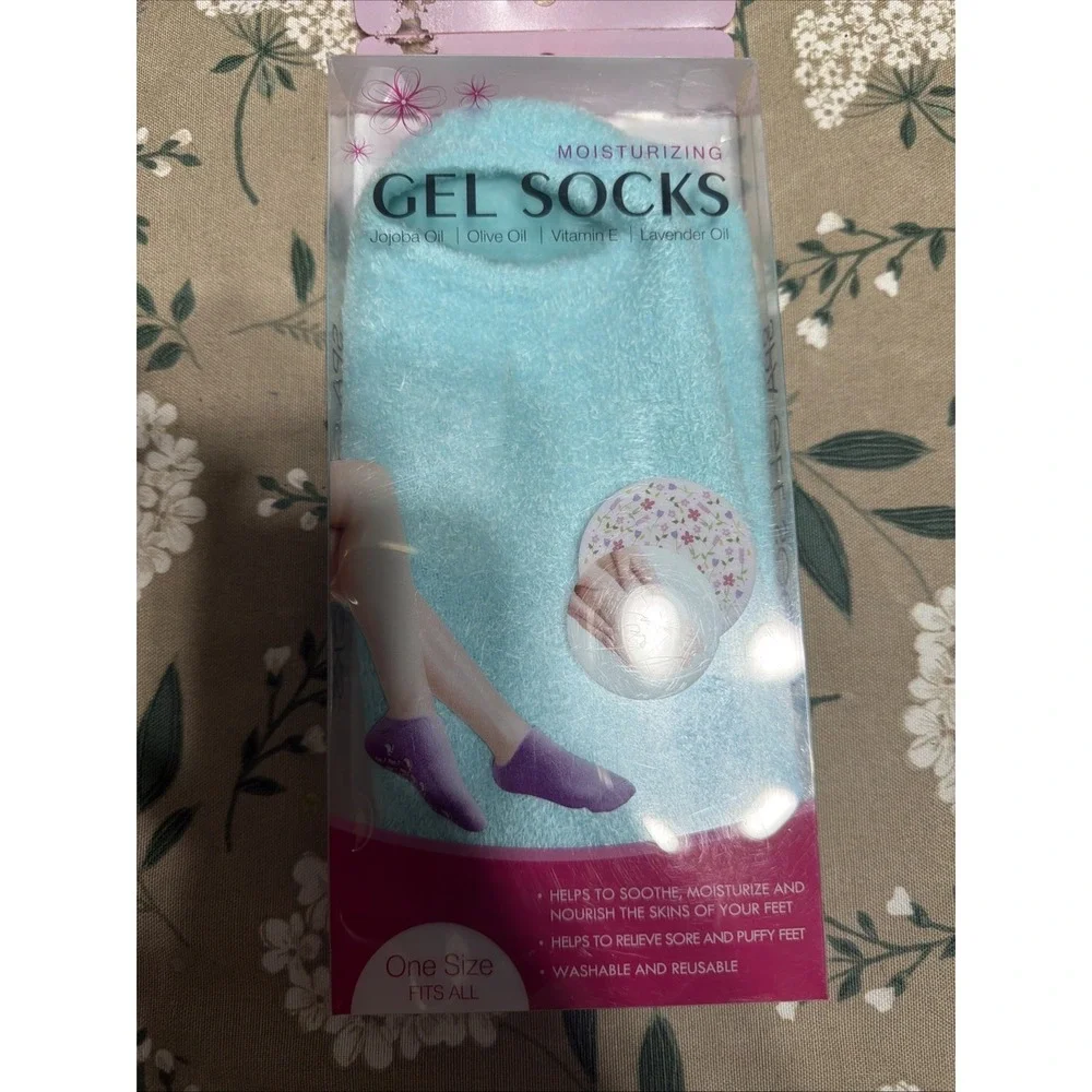 NEW Moisturizing Gel Socks Jojoba Oil Vitamin E Lavander Oil One Size‎ Blue